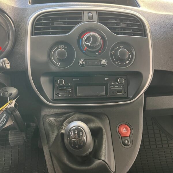 RENAULT KANGOO - Imagen 12