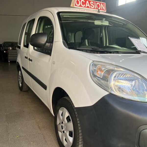 RENAULT KANGOO - Imagen 4