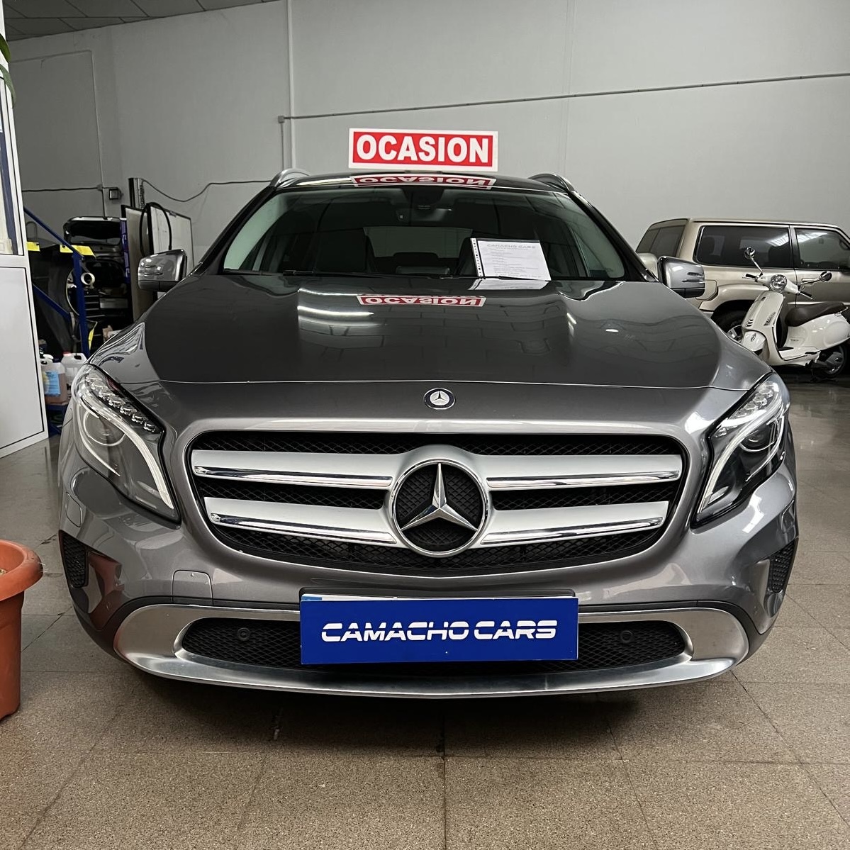 MERCEDES GLA
