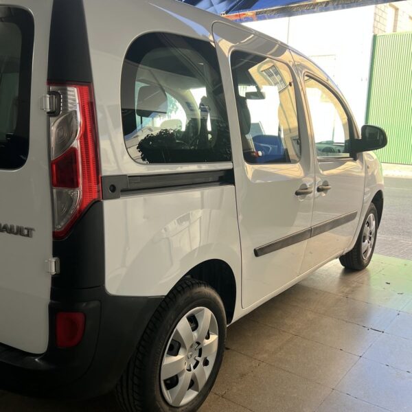 RENAULT KANGOO - Imagen 5
