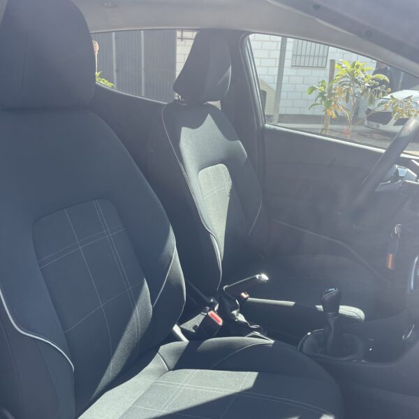 FORD FIESTA - Imagen 9