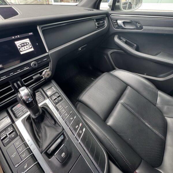 PORSCHE MACAN - Imagen 12