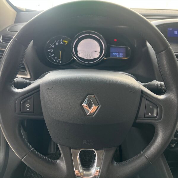 RENAULT MEGANE - Imagen 18