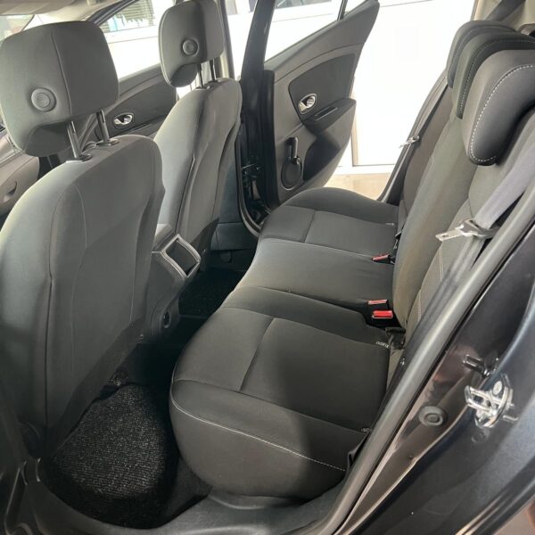 RENAULT MEGANE - Imagen 13